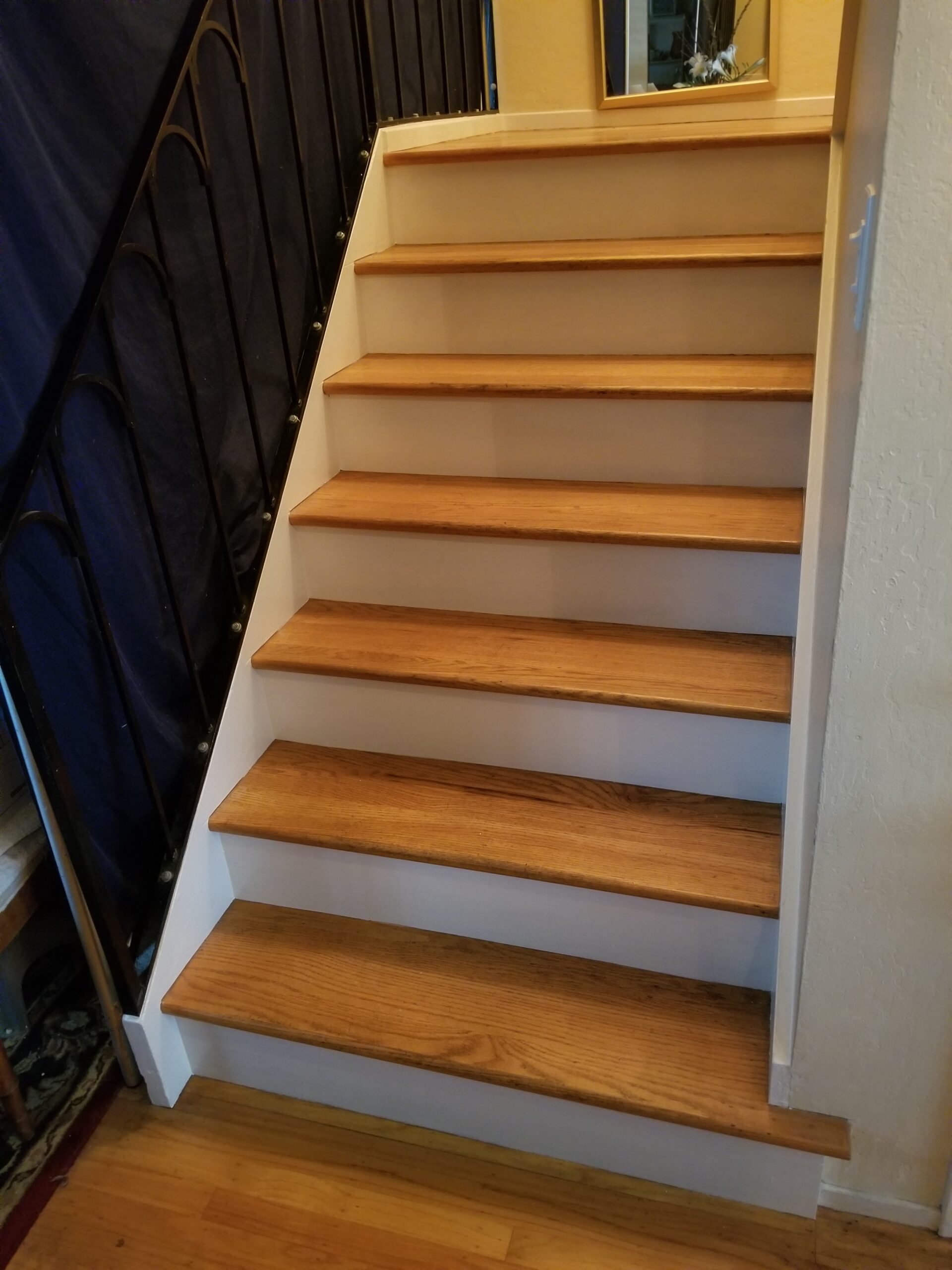 Refinished red oak stairs, Los Alto residential.
